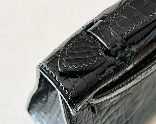 Kelly Pochette Alligator Nior (89) Gold Hardware - Image 9