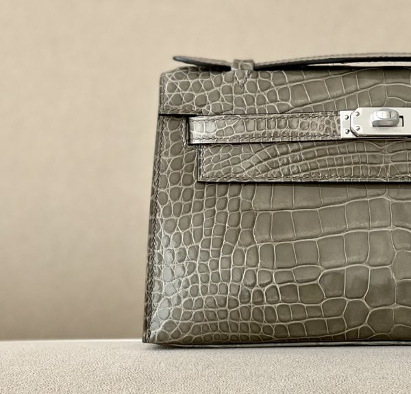 Kelly Pochette Alligator Gris Tourterelle (81) Palladium Hardware - Image 11