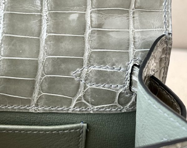 Kelly Pochette Alligator Gris Tourterelle (81) Palladium Hardware - Image 7