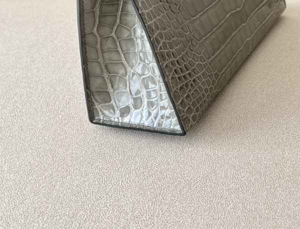 Kelly Pochette Alligator Gris Tourterelle (81) Palladium Hardware - Image 4