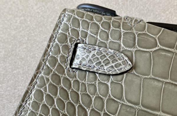 Kelly Pochette Alligator Gris Tourterelle (81) Gold Hardware - Image 8