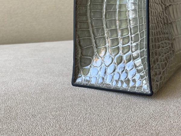 Kelly Pochette Alligator Gris Tourterelle (81) Gold Hardware - Image 4