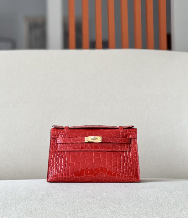 Kelly Pochette Alligator Braise (95) Gold Hardware