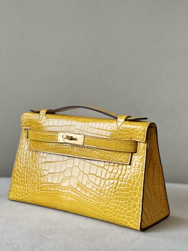 Kelly Pochette Alligator Jaune Amber (9D) Gold Hardware - Image 12