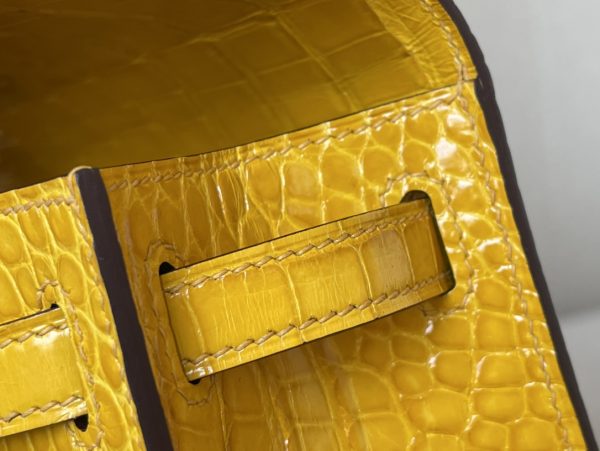 Kelly Pochette Alligator Jaune Amber (9D) Gold Hardware - Image 6