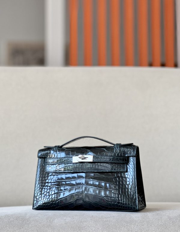 Kelly Pochette Alligator Vert Cypres (6O) Palladium Hardware - Image 2