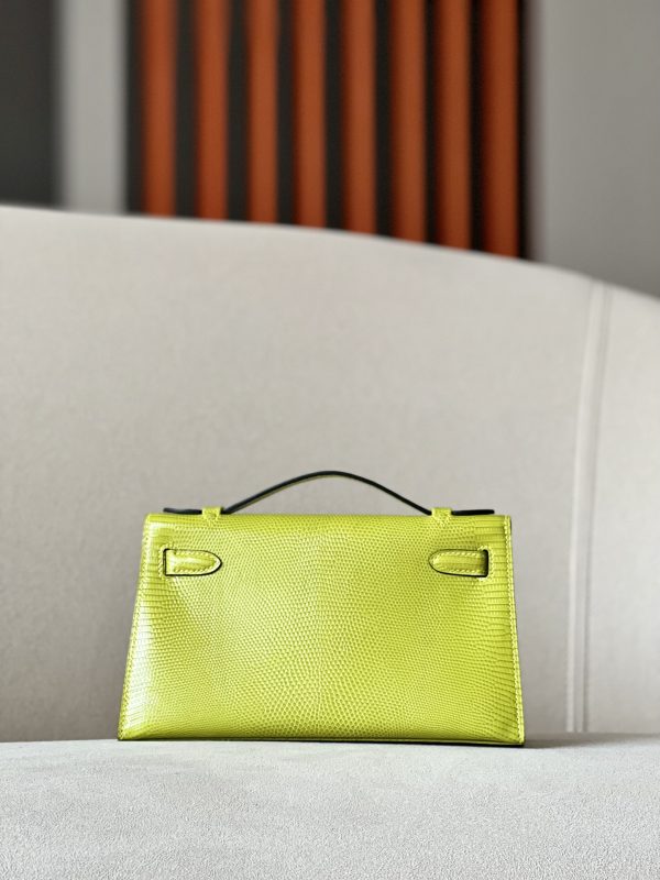 Kelly Pochette Lizard Vert Aris (66) Palladium Hardware - Image 2