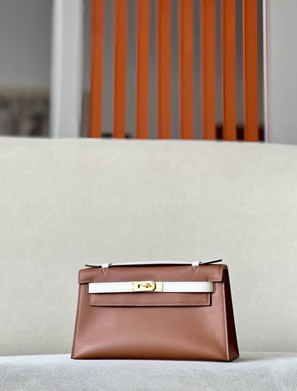 Kelly Pochette HSS Swift Gold(37) And Craie(10)Gold Hardware - Image 3