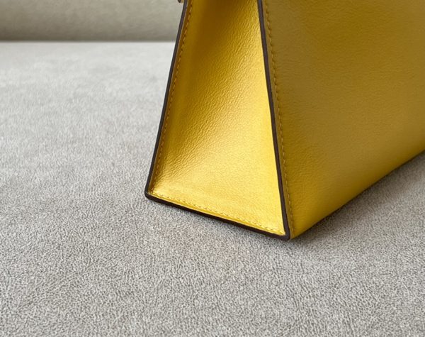 Kelly Pochette HSS Swift Jaune Amber(9D) And Craie(10)Palladium Hardware - Image 4