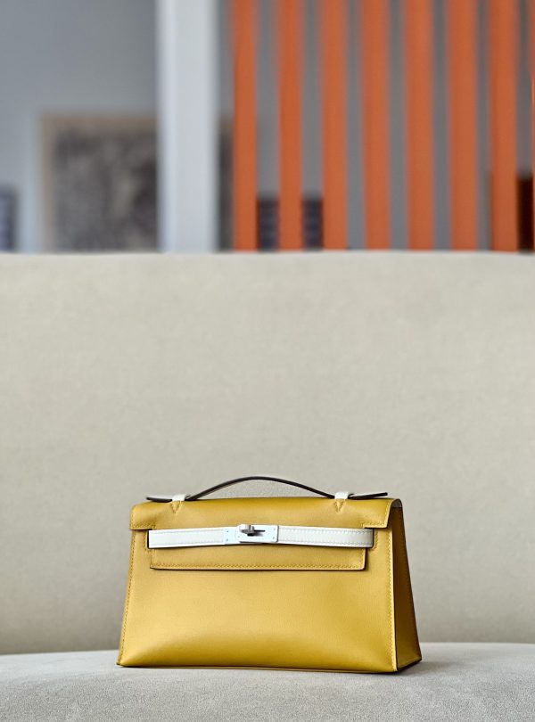 Kelly Pochette HSS Swift Jaune Amber(9D) And Craie(10)Palladium Hardware - Image 3