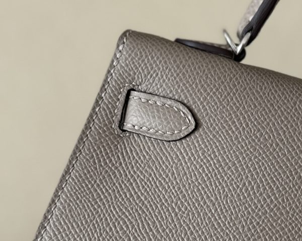Kelly Mini Epsom Gris Asphalte (M8) Palladium Hardware - Image 10