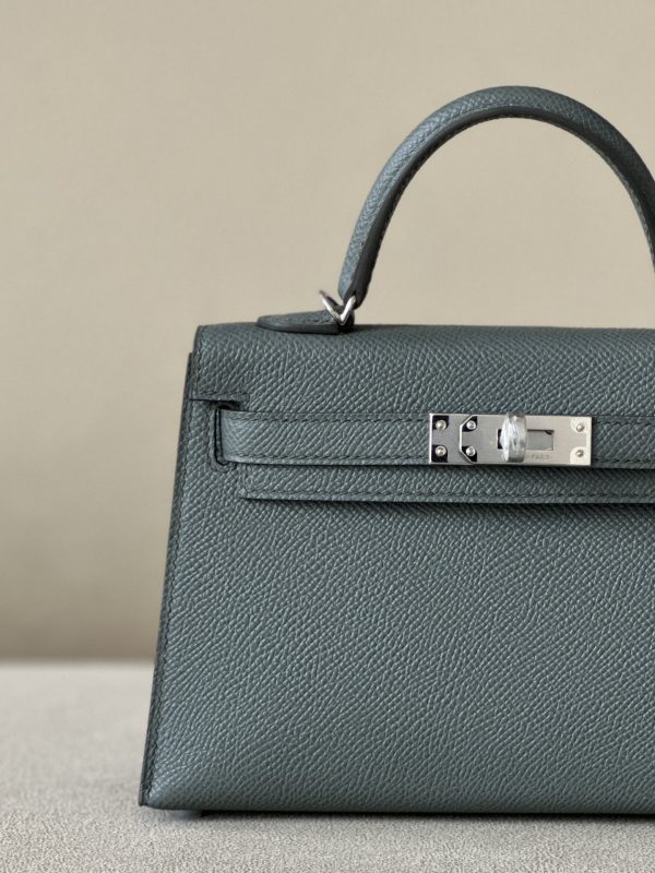 Kelly Mini Epsom Vert Amande (63) Palladium Hardware - Image 11