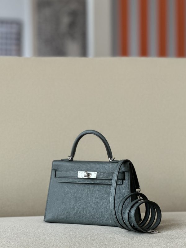 Kelly Mini Epsom Vert Amande (63) Palladium Hardware - Image 2