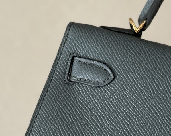 Kelly Mini Epsom Vert Amande (63) Gold Hardware - Image 9
