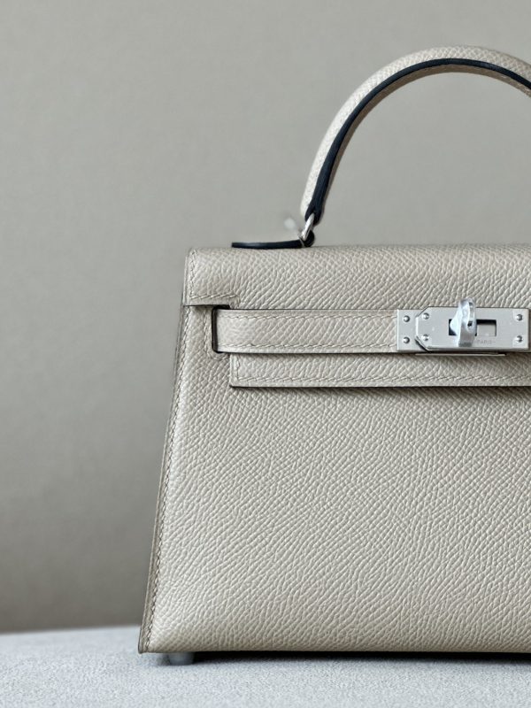 Kelly Mini Epsom Trench (S2) Palladium Hardware - Image 11