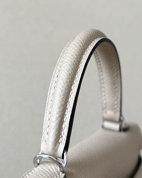 Kelly Mini Epsom Trench (S2) Palladium Hardware - Image 7