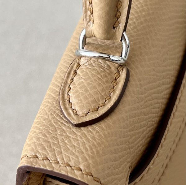 Kelly Mini Epsom Chai (0M) Palladium Hardware - Image 9
