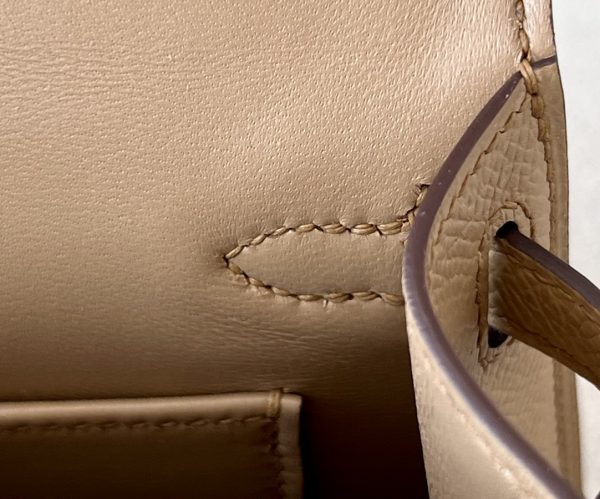 Kelly Mini Epsom Chai (0M) Palladium Hardware - Image 6