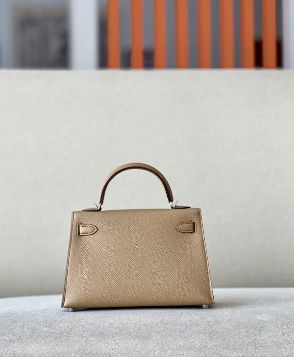 Kelly Mini Epsom Chai (0M) Palladium Hardware - Image 3
