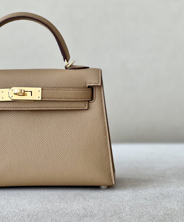 Kelly Mini Epsom Chai (0M) Gold Hardware - Image 10