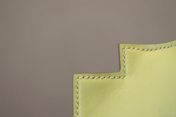 Kelly Mini Epsom Lime (9R) Palladium Hardware - Image 9