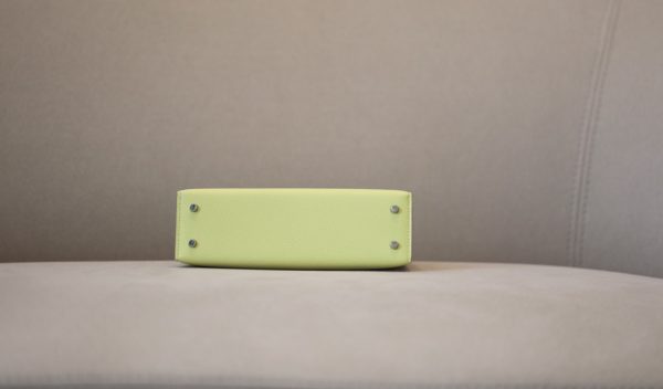 Kelly Mini Epsom Lime (9R) Palladium Hardware - Image 3