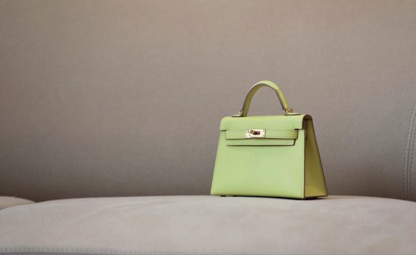 Kelly Mini Epsom Lime (9R) Gold Hardware - Image 2