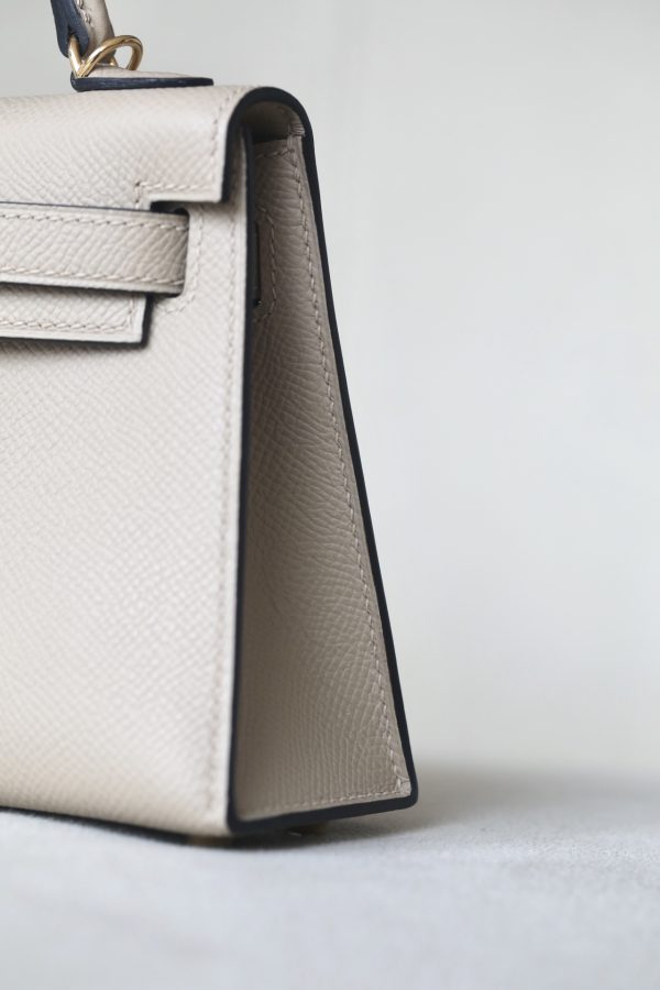 Kelly Mini Epsom Trench (S2) Gold Hardware - Image 11