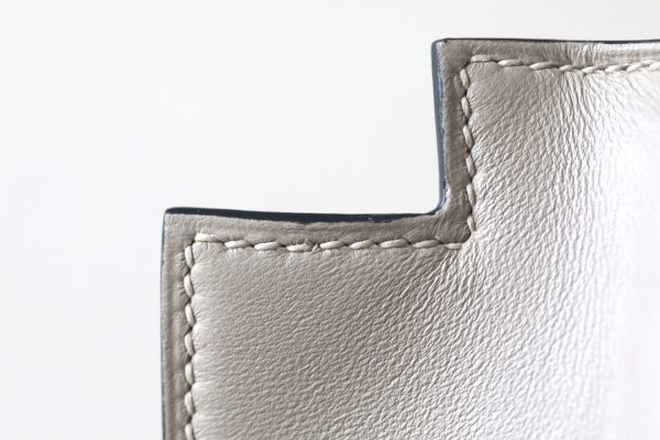 Kelly Mini Epsom Trench (S2) Gold Hardware - Image 10