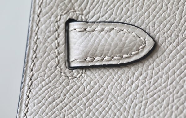 Kelly Mini Epsom Trench (S2) Gold Hardware - Image 6