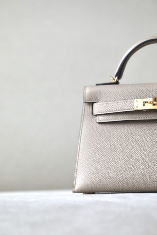 Kelly Mini Epsom Trench (S2) Gold Hardware - Image 4