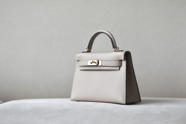 Kelly Mini Epsom Trench (S2) Gold Hardware - Image 2