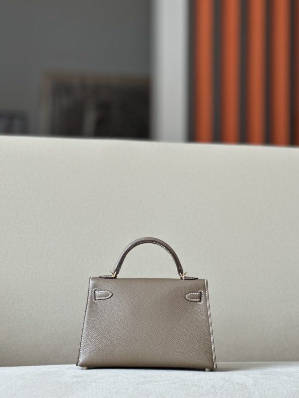 Kelly Mini Epsom Etoupe (18) Gold Hardware - Image 3