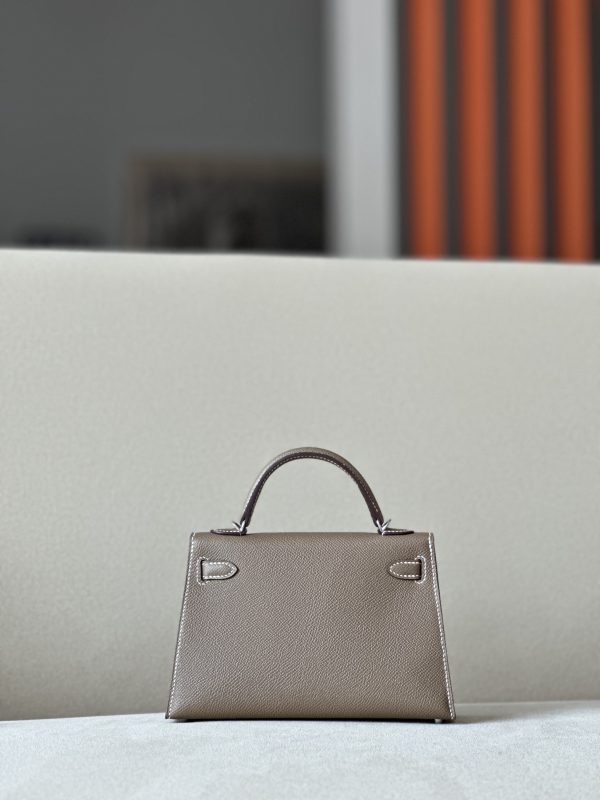Kelly Mini Epsom Etoupe (18) Palladium Hardware - Image 3