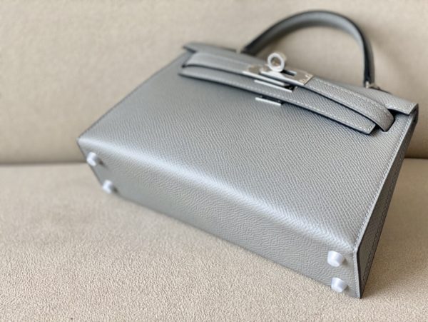 Kelly Mini Epsom Gris Mouette (4Z) Palladium Hardware - Image 9