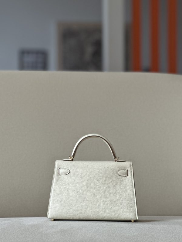 Kelly Mini Epsom Craie (10) Gold Hardware - Image 3