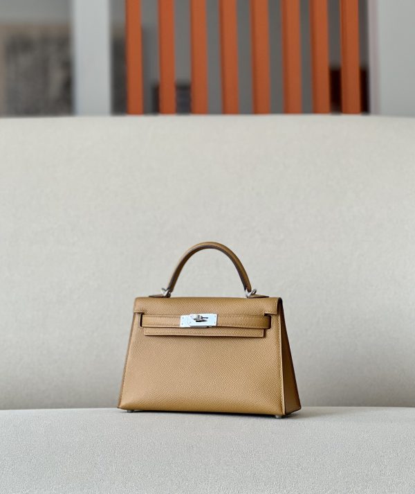 Kelly Mini Epsom Sesame (2S) Palladium Hardware - Image 3