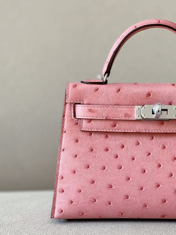 Kelly Mini Ostrich Rose Bubblegum  (L4)  Hardware - Image 12