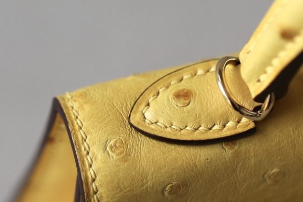 Kelly Mini Ostrich Jaune Amber (9D)  Hardware - Image 8