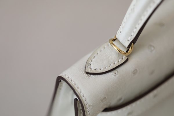 Kelly Mini Ostrich Parchemin (3C) Gold Hardware - Image 4