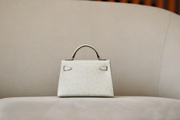 Kelly Mini Ostrich Parchemin (3C) Gold Hardware - Image 3