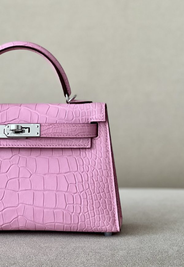 Kelly Mini Alligator Pink (5P) Palladium Hardware - Image 10