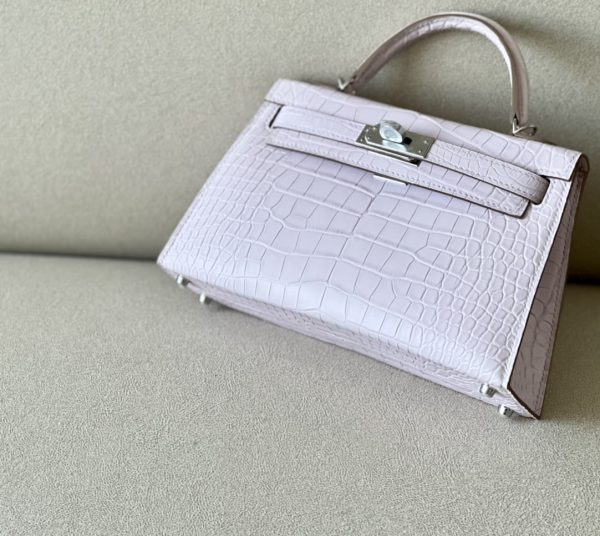 Kelly Mini Alligator Mauve Pale (09) Palladium Hardware - Image 4