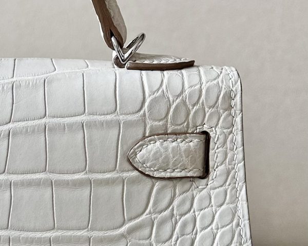 Kelly Mini Alligator Beton (8L) Palladium Hardware - Image 8