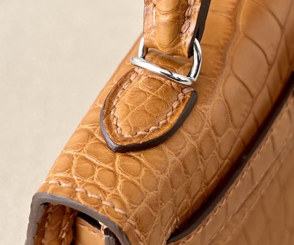 Kelly Mini Alligator Gold (37) Palladium Hardware - Image 9