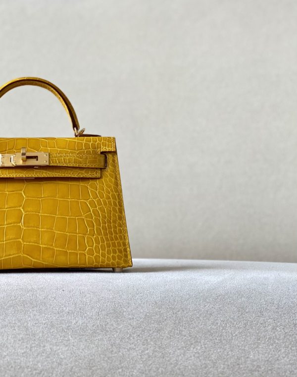 Kelly Mini Alligator Jaune Amber (9D) Gold Hardware - Image 10