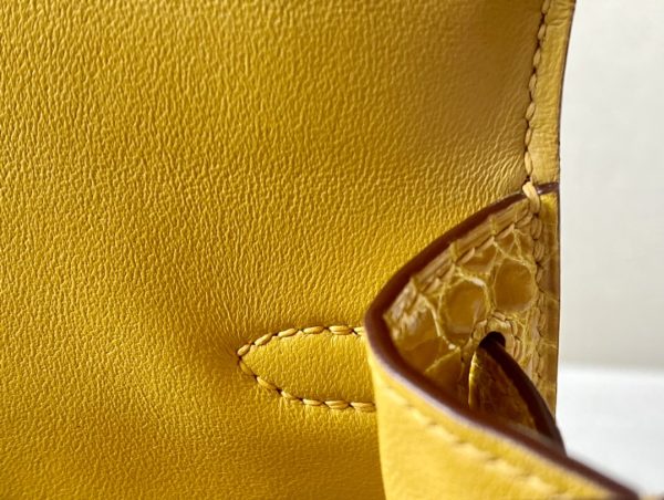 Kelly Mini Alligator Jaune Amber (9D) Gold Hardware - Image 6