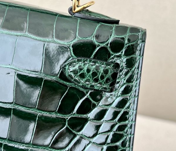 Kelly Mini Alligator Vert Fonce (67) Gold Hardware - Image 9
