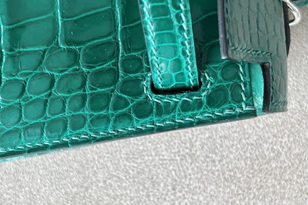 Kelly Mini Alligator Vert Emeraude (6Q) Palladium Hardware - Image 5