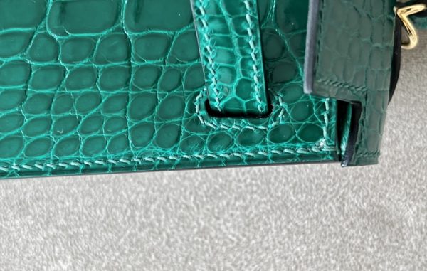 Kelly Mini Alligator Vert Emeraude (6Q) Gold Hardware - Image 5